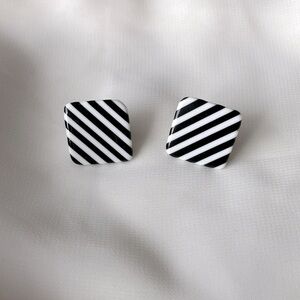 Vintage Geometric Striped Earrings
